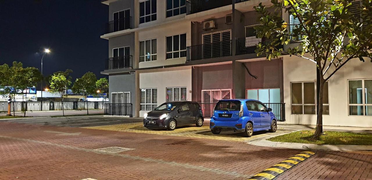 Bsp21 Family Homestay Jenjarum Екстер'єр фото