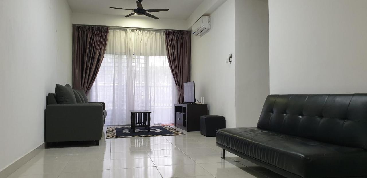 Bsp21 Family Homestay Jenjarum Екстер'єр фото