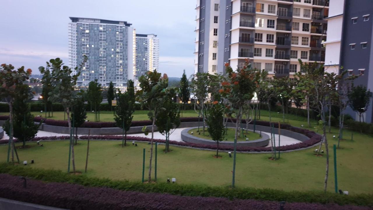 Bsp21 Family Homestay Jenjarum Екстер'єр фото