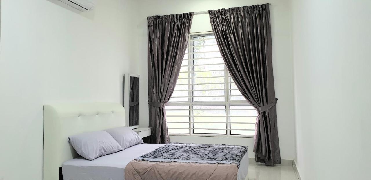Bsp21 Family Homestay Jenjarum Екстер'єр фото
